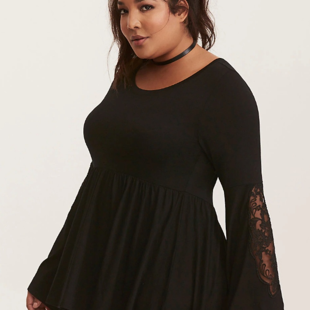 Torrid 4 Lace Bell Sleeve Babydoll Super Soft Top